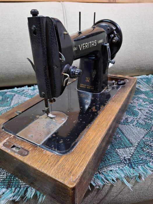Шевна машина Veritas 32