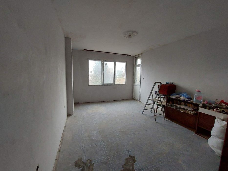 Продава се Двустаен апартамент в Омуртаг - 55 кв.м за 556 €/кв.м - Снимка #5