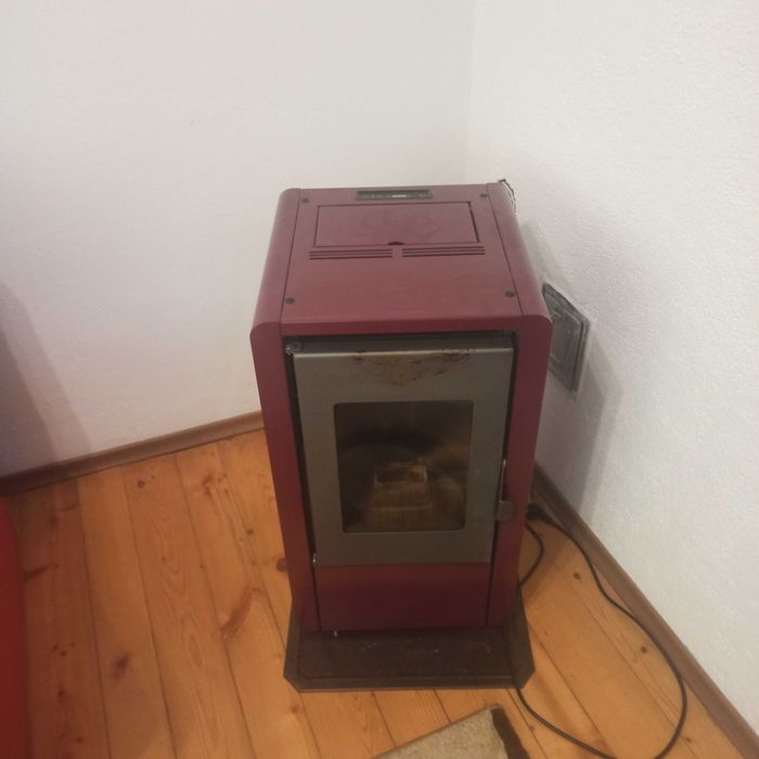 Пелетна печка ARTEI PETITE 6