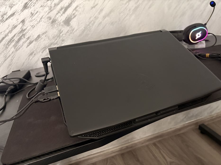 Vand Msi Katana ryzen 9 RTX 4070