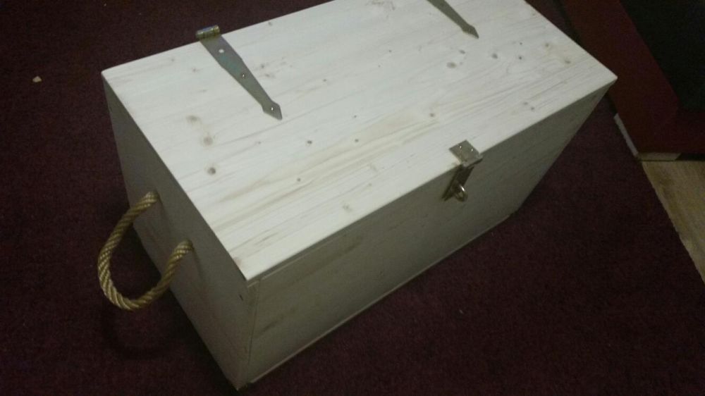 Cufar - lada depozitare din lemn