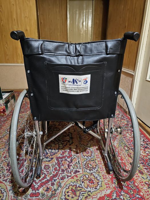 Инвалидная коляска  в отличном состоянии , самовывоз