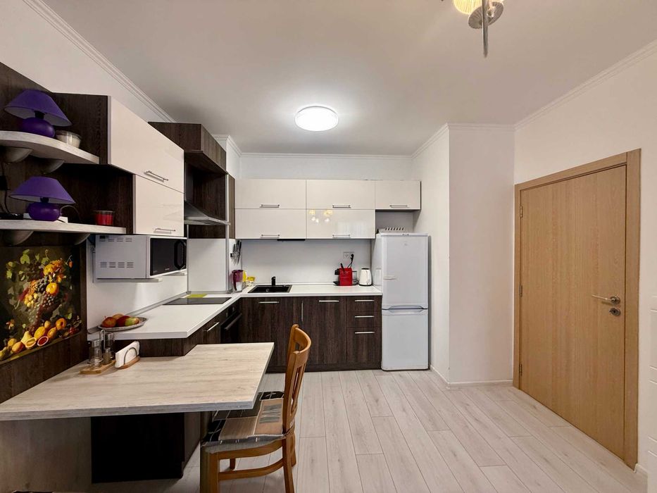 Напълно обзаведен 2стаен апартамент в квартал Бриз до Паркмарт