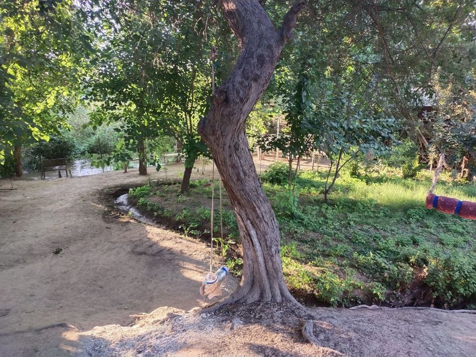 Uy sotiladi yaxshi joyda uchaska