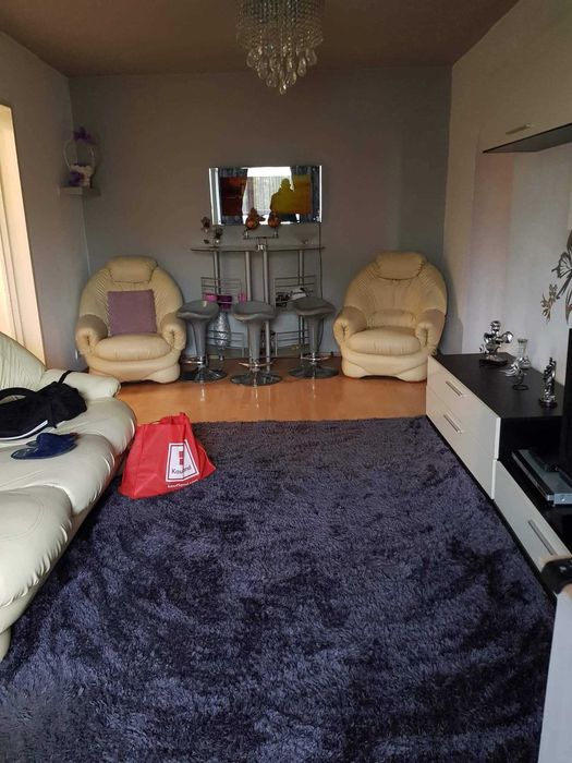Apartament 3 camere de inchiriat