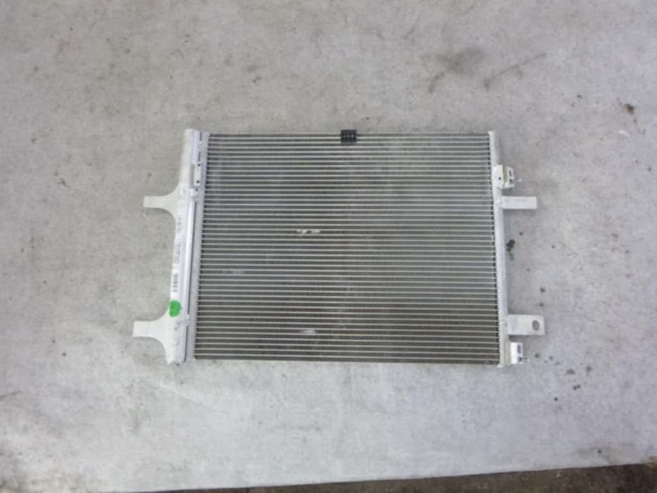 Радиатор климатичен за Peugeot