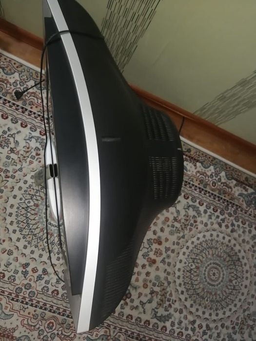 Продам б/у телевизор