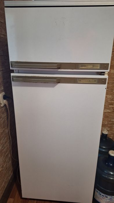 Продается холодильник Минск 15м.