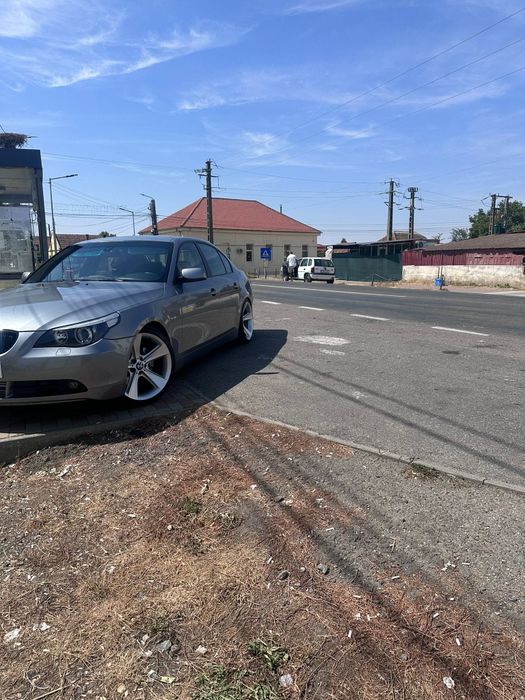 BMW Seria 5 2010 — imagine 2