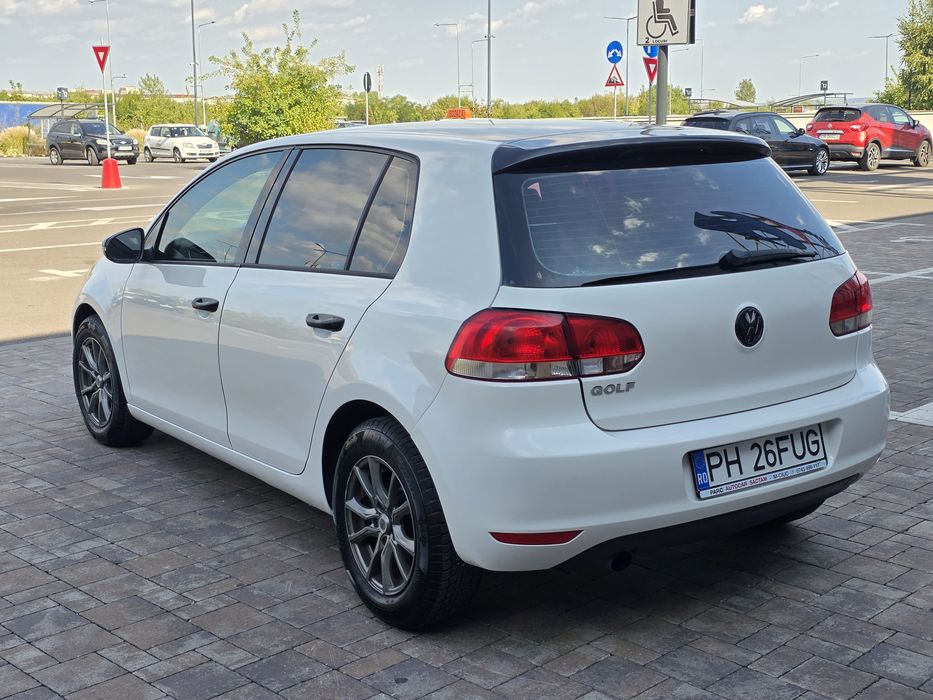 Vw golf 6 1.6 tdi manual unic proprietar. SE POATE ACHIZIȚIONA SI IN RATE. LIVRARE IN TARA