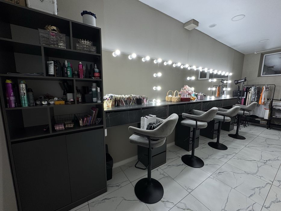 Стол для визажистов/ бровистов