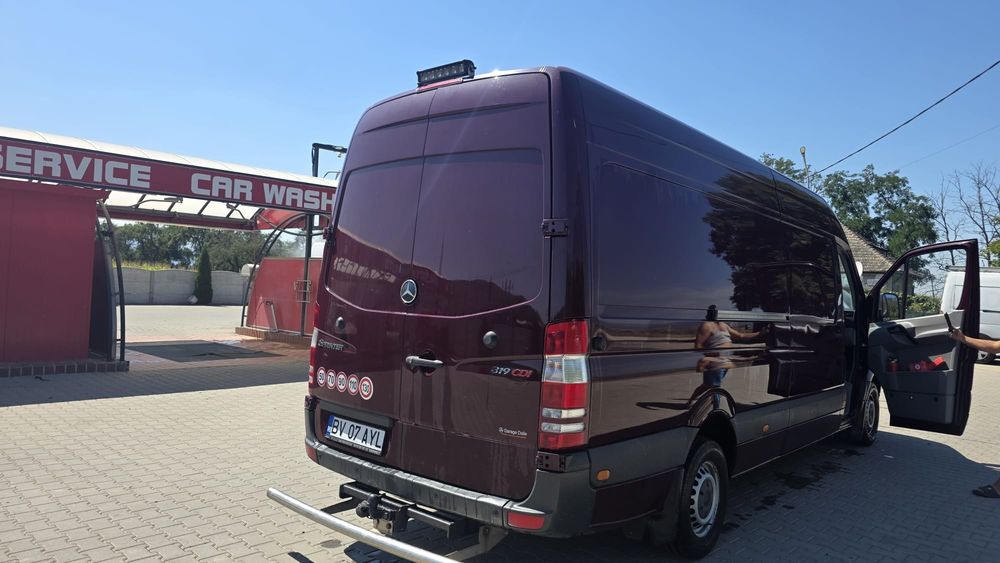 Mercedeș Sprinter 319