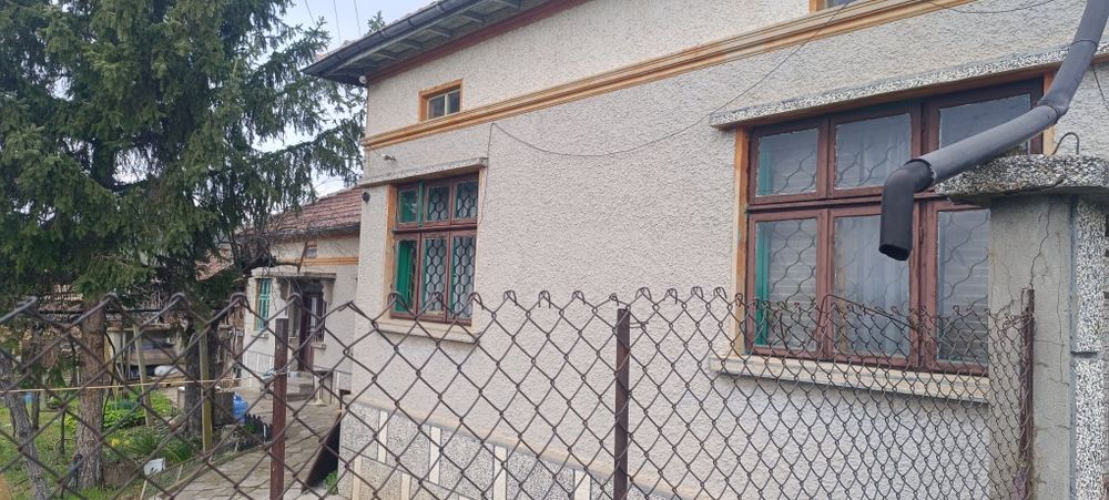 Селски имот къща!