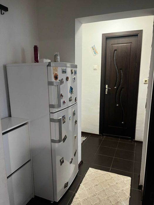 Inchiriez apartament 2 camere/ Lamotesti