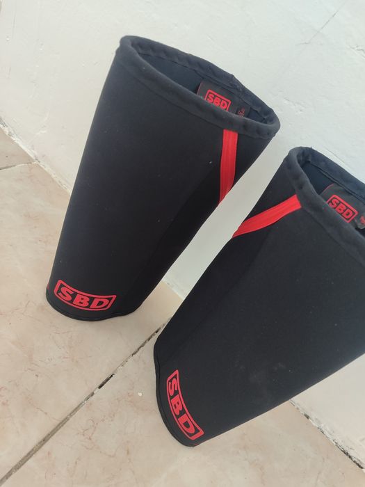 Наколенники пауэрлифтинг