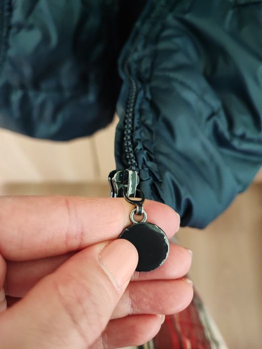 Зимно яке момиче, 92