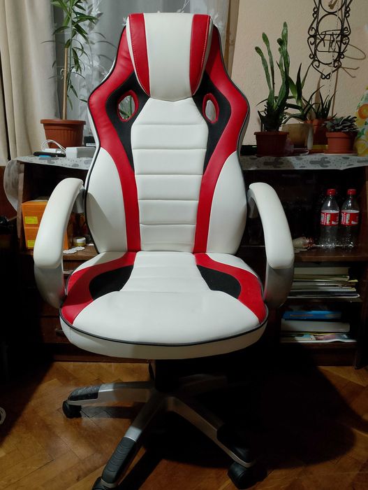 Геймърски стол Руни