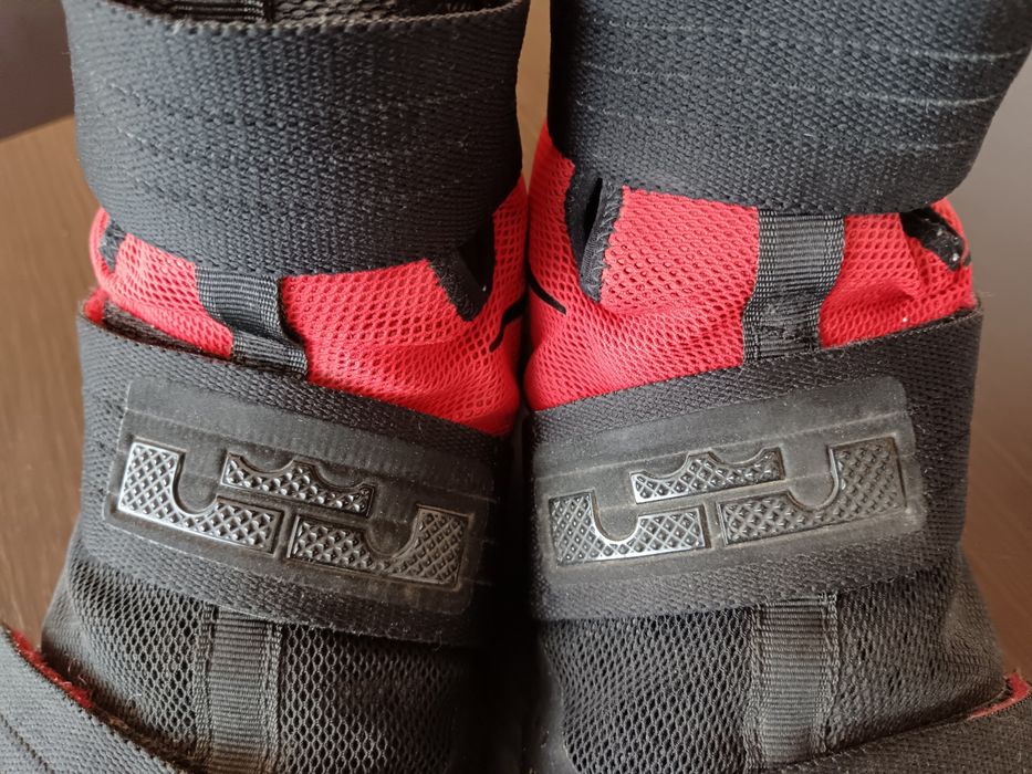 Nike LeBron Zoom Soldier 10 Black University Red