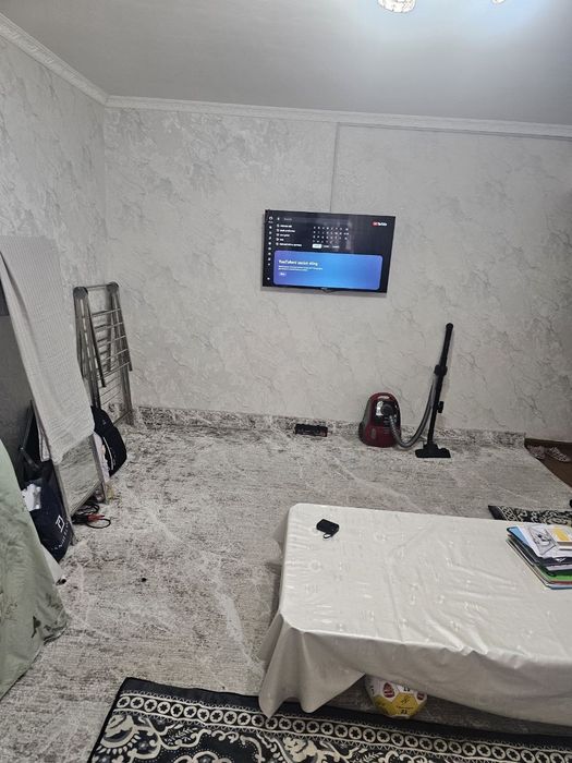 Продаётся 2х комнатная Яшнабадский район рядом рынка Кадышва