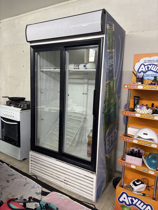 Холодильник магазинный