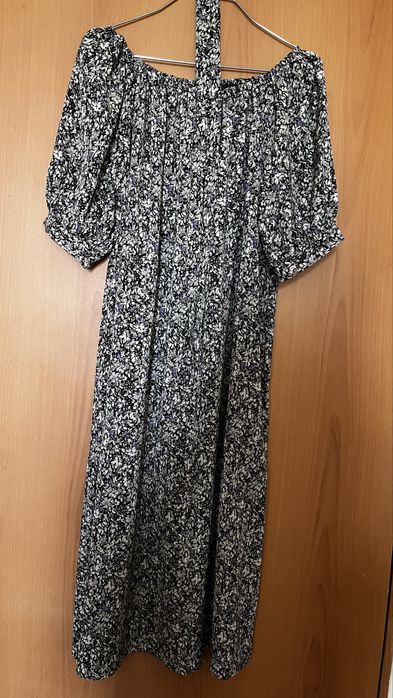 Жақсы жағдайда киімдер сатылады