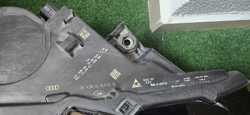 Фар Audi Q7/SQ7 4M Facelift Matrix LED, USA-Canada