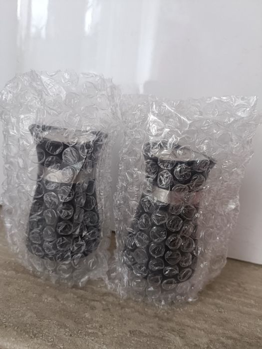 Set solnițe Salt & Pepper, inox, noi, cu eticheta, negru