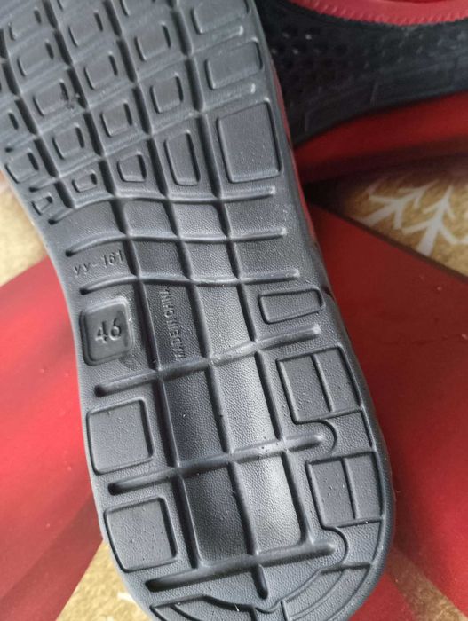 три броя чехли сандали