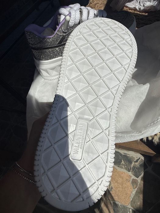 Обувки Valentino