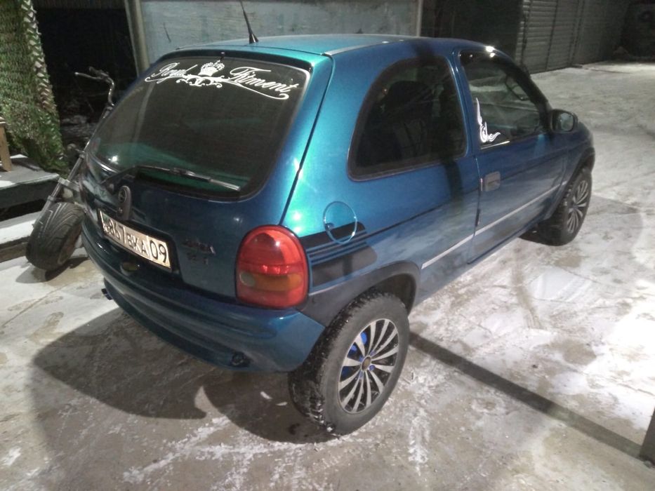 Продам машину Opel Corsa 1994 года