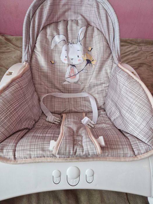 Музикален и вибриращ шезлонг Loreli