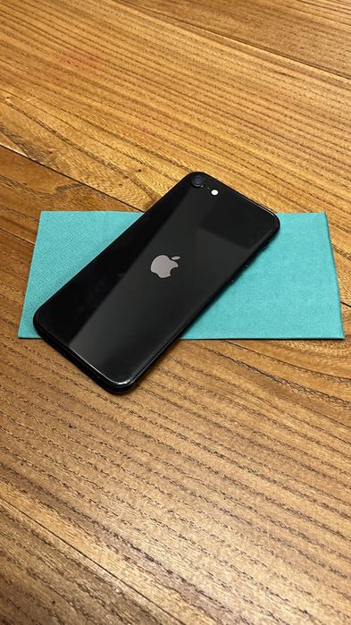 iPhone SE 20220 года