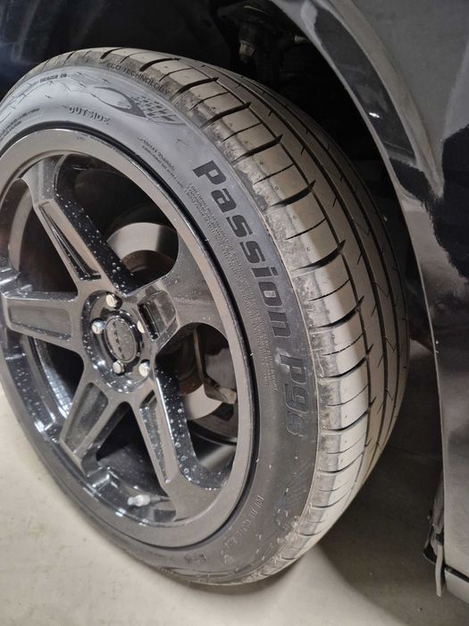 Китайски гуми Спорт пакет предни 245 45 20 задни 275 40 20