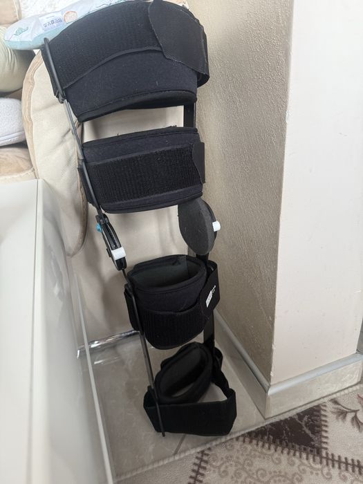 Шина за обездвижване на колянна става