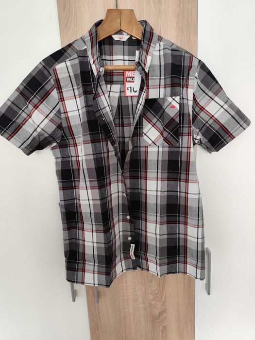 Продам мужские рубашки