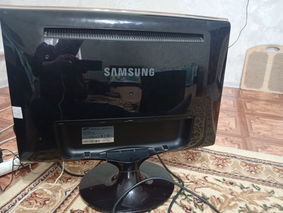 Монитор Самсунг продам