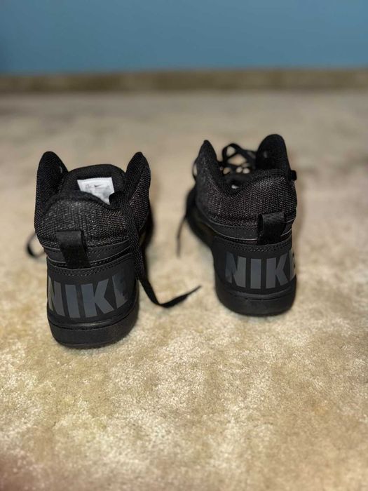 НОВИ детски маратонки  Nike Court Borough Mid 2