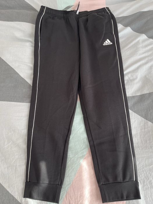 Черен анцуг на Адидас