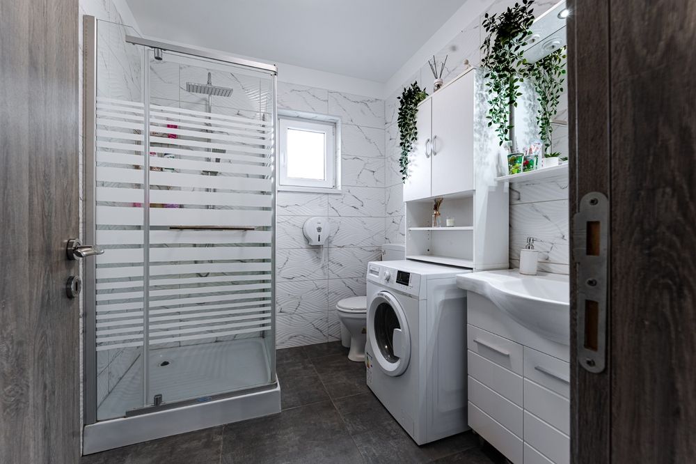 Casa 4 camere Joita,proprietar,panouri fotov,complet mobilata si utila