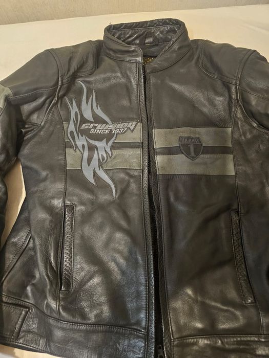 Мотокуртка, кожа 52 размера