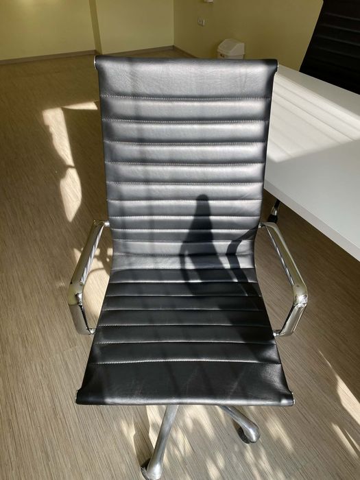 Офис стол, кожен, италиански