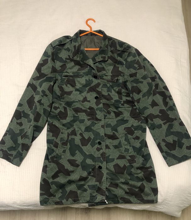 Камуфлажно леко палто