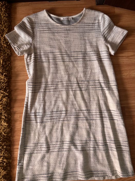 Rochie dreapta Stradivarius