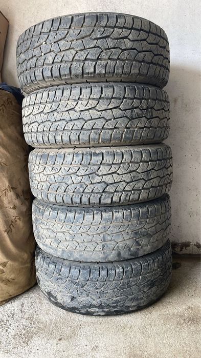 Продам шины  265/65 R17