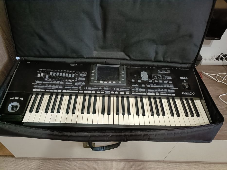 Vand Korg Pa3X, 61 clape