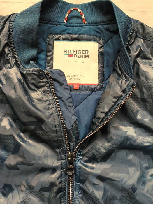Tommy Hilfiger мъжко камуфлажно бомбер яке размер XL