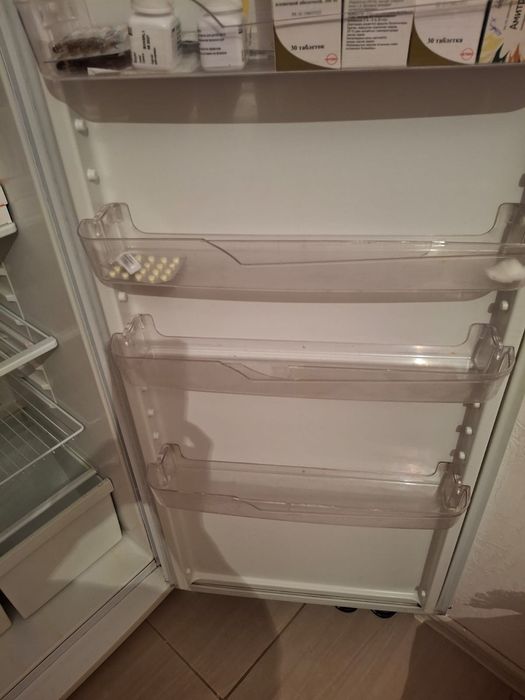 Холодильник рабочая 35000