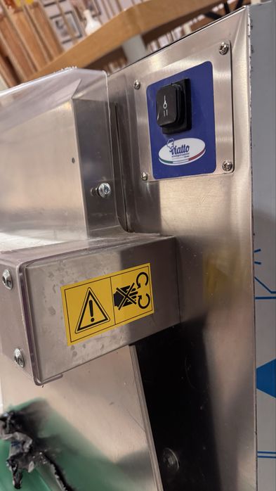 Продам тестораскаточную машину