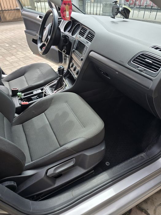 Volkswagen Golf VIi