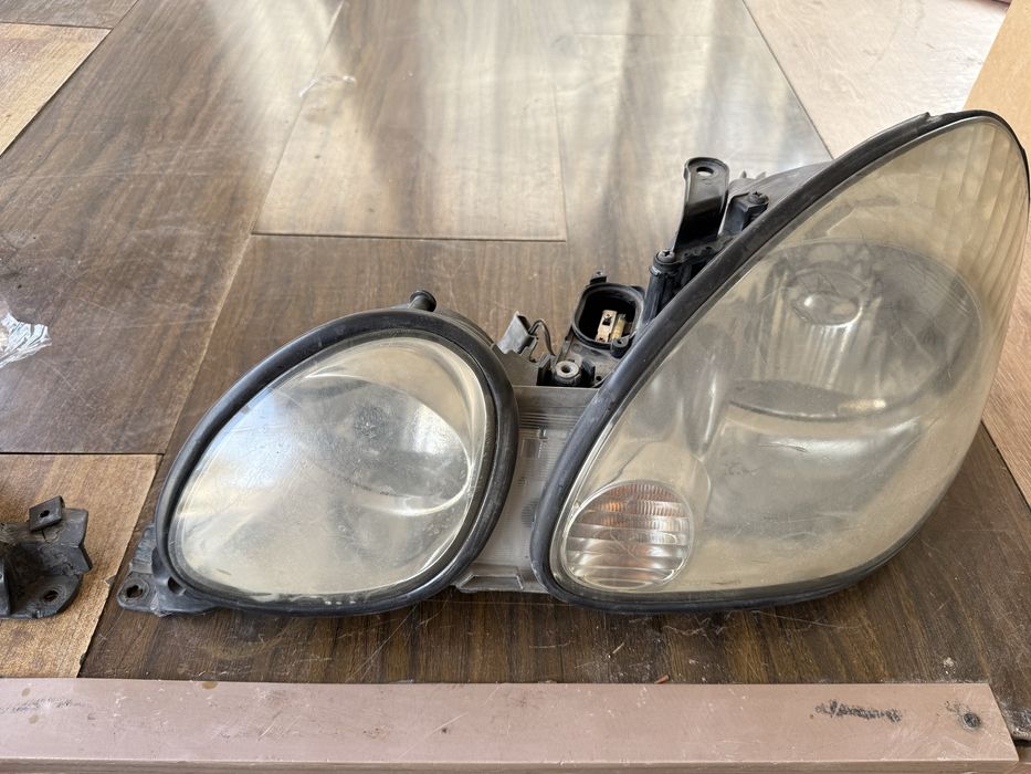 Передние фары GS 300